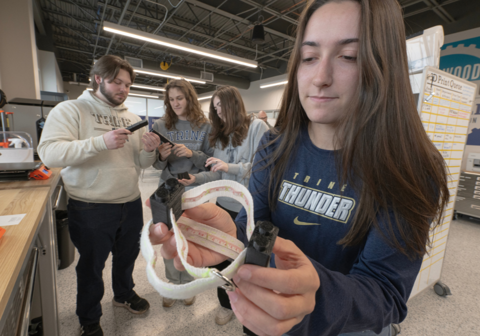 students work on the lymphedemetrics senior design project