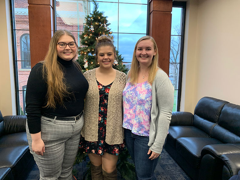 HAC Students, Shaelynn Pettibone, Samantha Libler, Mycah Houser 