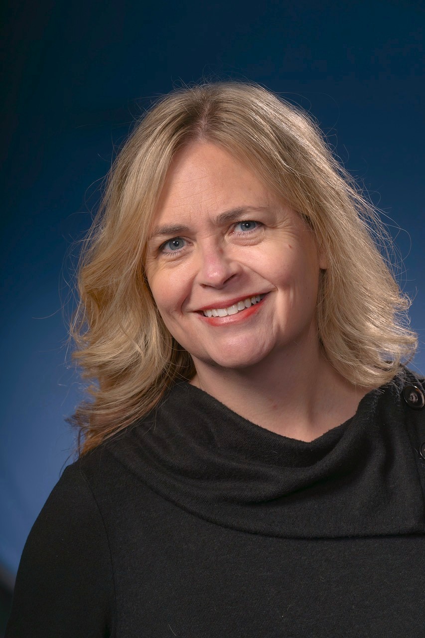 photo of associate professor kim kochanoff