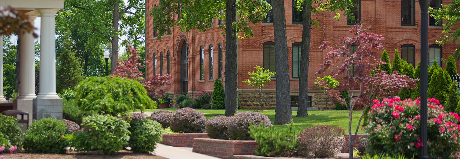 Trine University Calendar 2022 - April 2022 Calendar